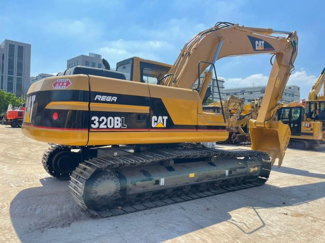 CAT 320BL